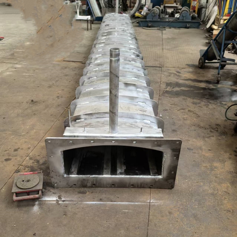不銹鋼裂解爐爐膽的制作