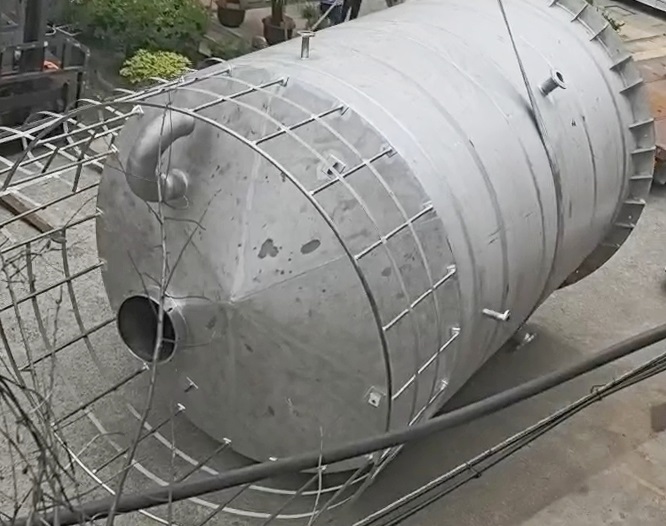 污水處理廠用不銹鋼氨水罐材質的選擇與維護