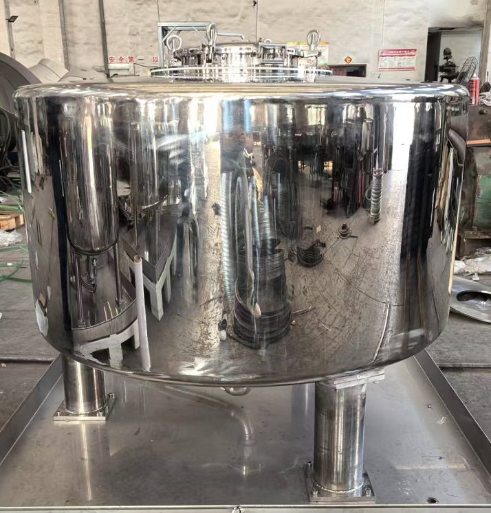 不銹鋼儲(chǔ)罐在飲料行業(yè)的應(yīng)用