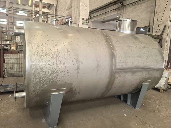 不銹鋼儲(chǔ)油罐生產(chǎn)過(guò)程中如何保證防腐性能